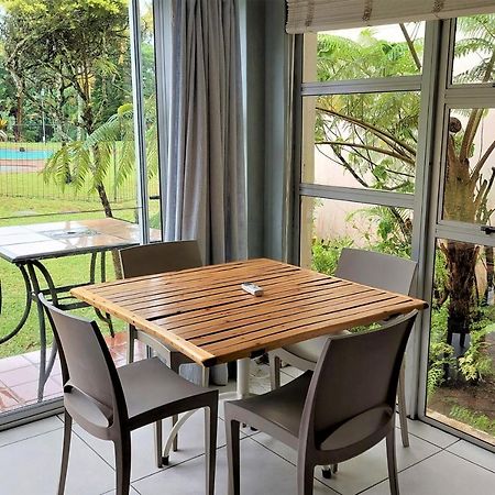 28 And 29 The Bridge Apartment St Lucia Luaran gambar