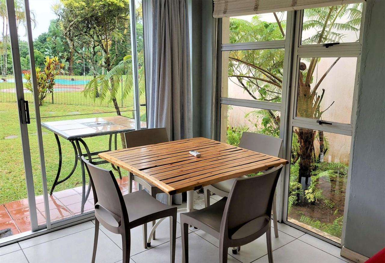 28 And 29 The Bridge Apartment St Lucia Luaran gambar