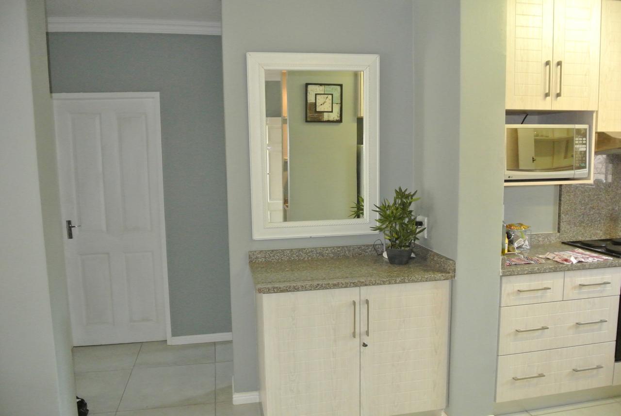 28 And 29 The Bridge Apartment St Lucia Luaran gambar
